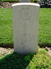 Padua War Cemetery - McCammon, S